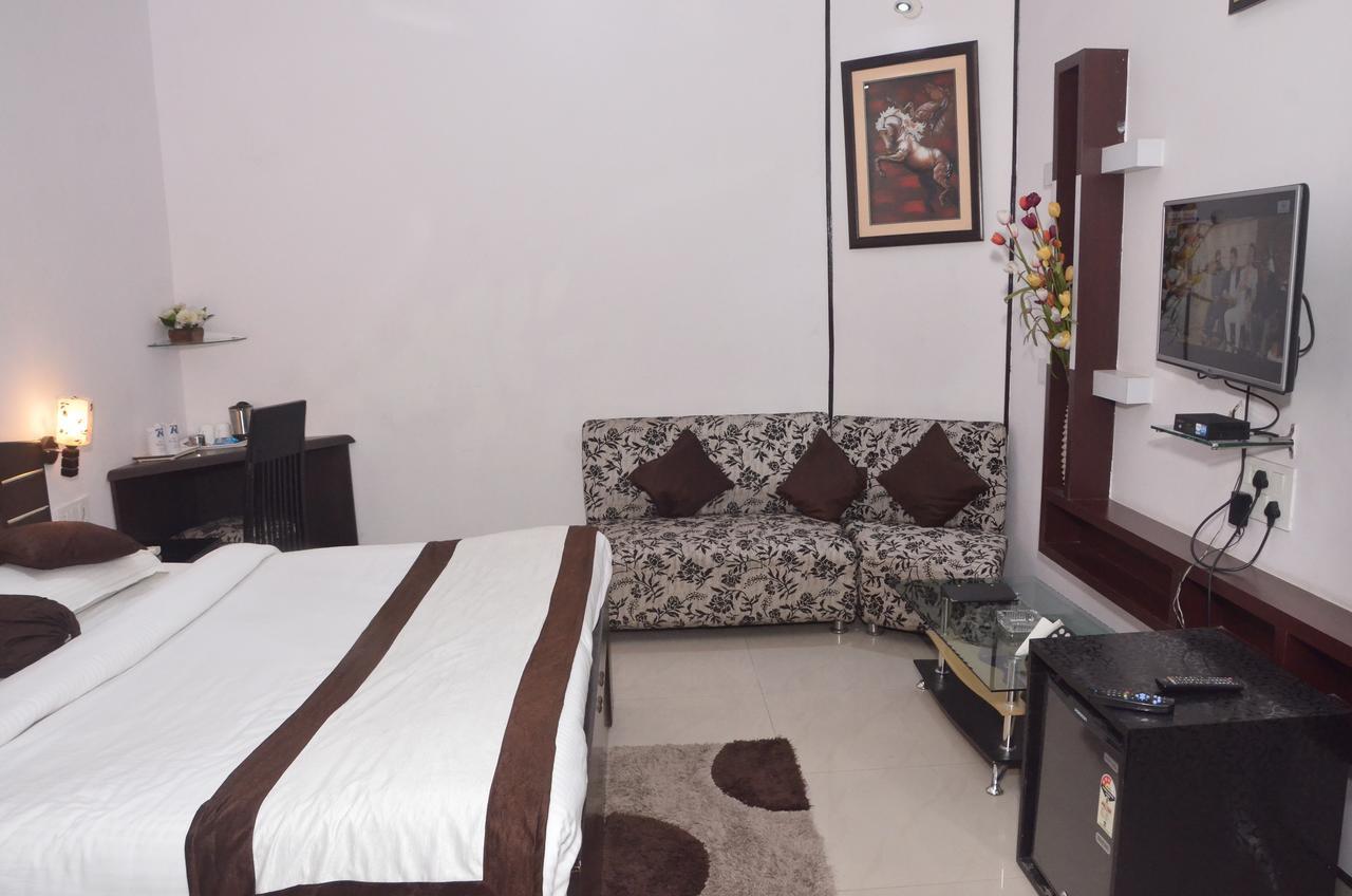 Hotel Royal Classic Bareilly Eksteriør billede