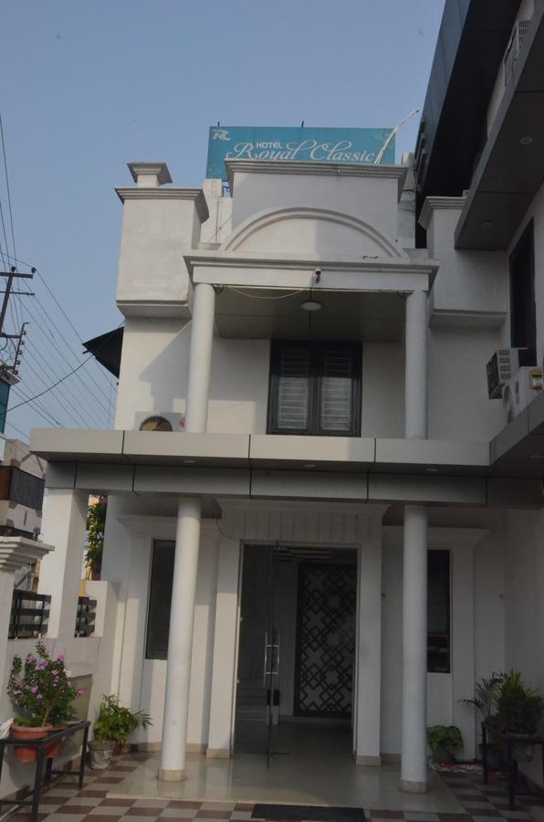 Hotel Royal Classic Bareilly Eksteriør billede