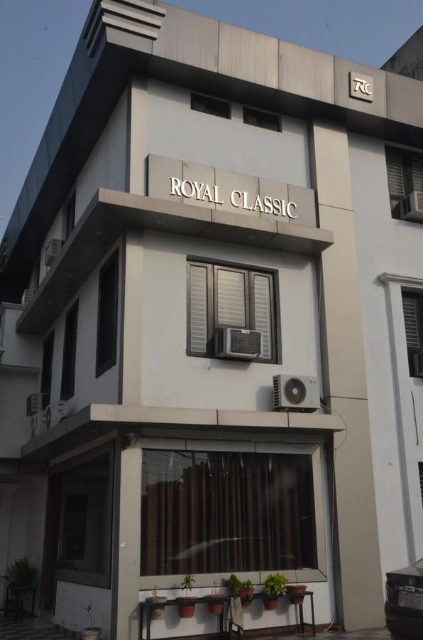 Hotel Royal Classic Bareilly Eksteriør billede