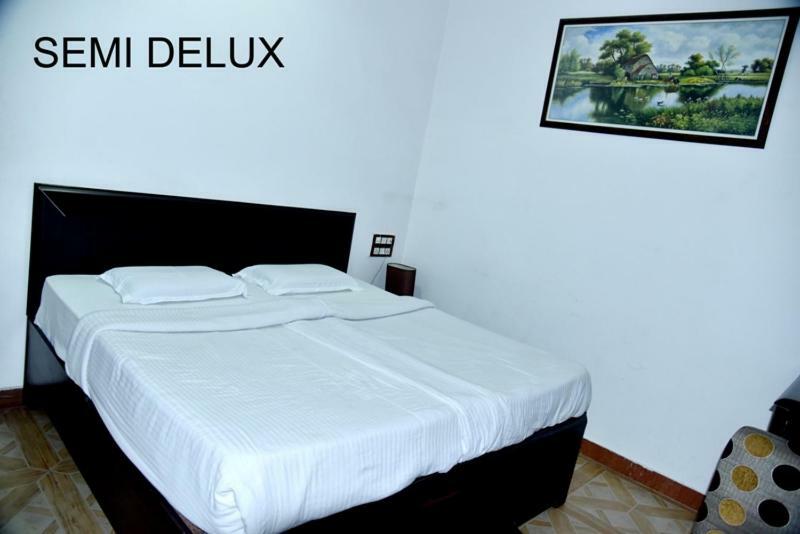 Hotel Royal Classic Bareilly Eksteriør billede